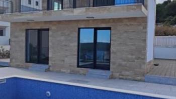 Luxuriöse neue Villa auf der Halbinsel Ciovo mit zauberhaftem Meerblick 