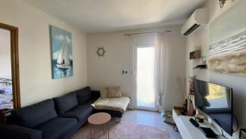 Apartment mit zwei Schlafzimmern und Meerblick in Novigrad 