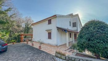 Superb apart-house with 4 apartments, garden, close to the sea and Opatija 