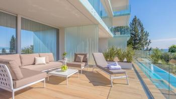 Neues Luxusapartment im Zentrum von Opatija, 150 Meter vom Meer entfernt, Residenz mit Pool 