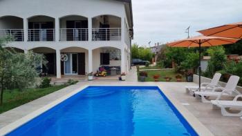 House of 5 apartments with a lot of potential, in a quiet and beautiful location in Porec area 