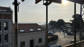 Apartment in a luxurious new building, first row to the sea in Umag, close to Slovenian border 