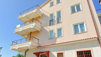 Top-quality apartment ready for furnishing with a panoramic view and close to the sea in Lovran 