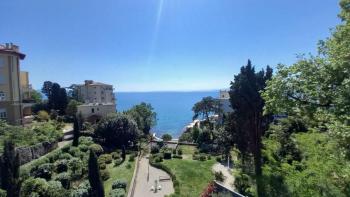 First row apartment in the centre of Opatija 