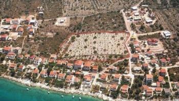 Csodálatos városias telek, csodálatos kilátással a tengerre, Ražanj, Sibenik 