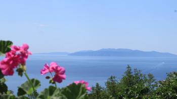 Grundstück in Pobri oberhalb von Opatija 