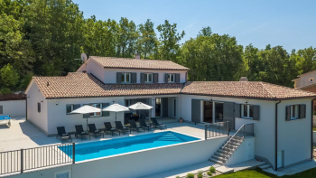 Villa with pool near the city of Labin, not far from Rabac beaches 