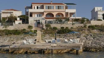Мини-отель, Северная и Средняя Далмация, Шибеник, 570 м2, 1 590 000 € 