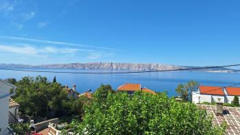 Two-storey part of the house of 142 m2, 120 m from the sea, for sale 