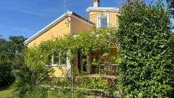 Cheap house in Valtura, Ližnjan, for sale 
