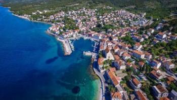 Gorgeous waterfront land plot in Sutivan on Brac island 