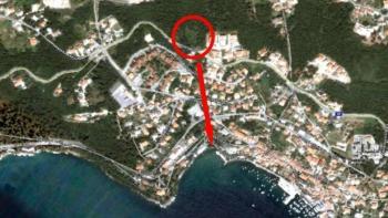 Grundstück in Volosko mit Meerblick nur 330 Meter vom Meer entfernt 