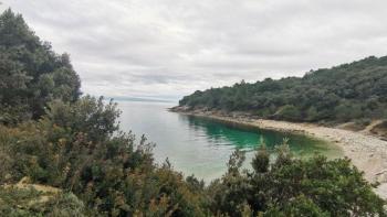 Na sprzedaż połączenie gruntów miejskich i rolnych w Peruški, Marčana, 16.840m2 