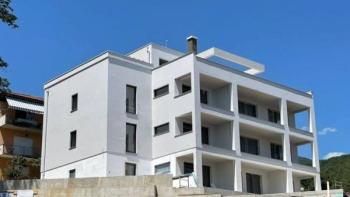 Wohnung in einem Neubau mit Meerblick, Opatija 