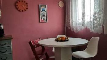 Haus zur Anpassung in Poreč, nur 1,5 km vom Meer entfernt 