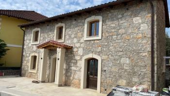 Remarkable stone villa in Icici with swimming pool and sea views, newly remodelled 