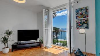 Apartmán první linie v Makarské s výhledem na otevřené moře 