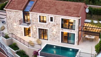  Luxuriöse Design-Steinvilla zum Verkauf in der Gegend von Dubrovnik, 15 Meter vom Meer entfernt 