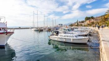 Apart-house in Baska Voda with swimming pool 