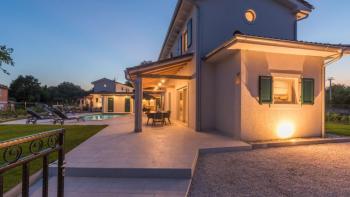 Luxusní vila s bazénem v Barban 