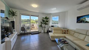Beautiful apartment in Premantura, Medulin, with roof terrace and sea views 