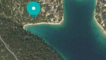 Райский земельный участок в красивой бухте Лучице недалеко от Милны на острове Брач 