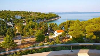 Beautiful property for sale just 80 meters from the sea on Murter, Sibenika area 