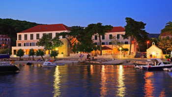 Butikový nábřežní hotel na ostrově Brač – vzácná příležitost! 