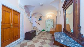 Gorgeous duplex in medieval palazzo in Old Dubrovnik 