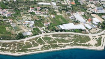 Grundstück in Znjan, Split zu verkaufen, touristische Zone 