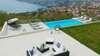 Villa spacieuse à Opatija avec une excellente vue sur la mer, très bon prix ! 