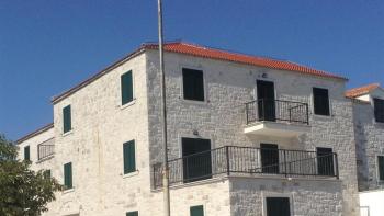 Seafront building of 6 new apartments on Brac 