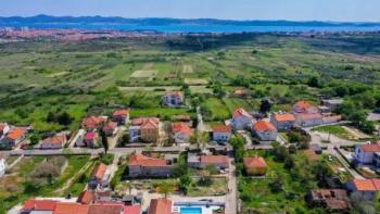 Incroyable villa avec piscine à la périphérie de Zadar - forteresse confortable 