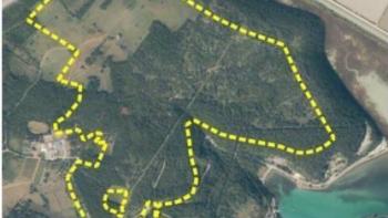 Seafront land for sale Istria, golf project in Porec, T1-T2 construction zones - 5***** star destination 
