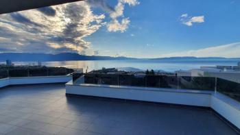 Luxusní vila v Kostrena s panoramatickým výhledem na moře 