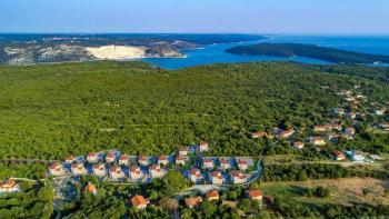 Complexe de 22 villas neuves avec piscine dans le quartier de Labin 