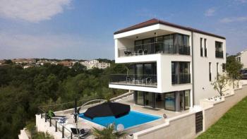 Étonnante nouvelle villa 5 ***** moderne à Krk! 
