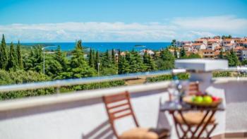 Bel hôtel récemment rénové à vendre dans la région de Porec 