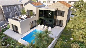 New villa with pool in the centre of Sibenik (project) 