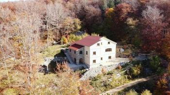 A unique property in the heart of a nature park of Ucka mountain with panoramic sea views! 