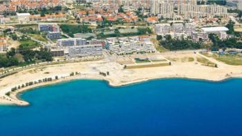 Building land in Split suburb of Znjan, area is 1700 m2, with a preliminary design for a 4 * hotel 