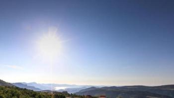 Large house of 587 sqm on a 1.734 sqm land, with a fantastic sea view in Split ourskirts 