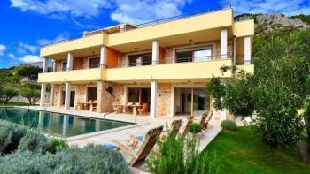 Tourist property of 7 accomodation units with swimming pool and sauna in Hvar city cca. 500 meters from the sea 