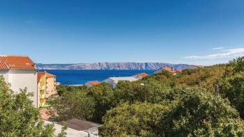 Propriété locative avec 7 appartements avec vue sur la mer à Klenovica à seulement 200 mètres de la mer 