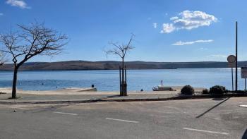 Belle maison à vendre à Jadranovo à seulement 35 mètres de la mer, avec une vue fantastique sur la mer 