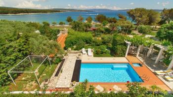 Apart-hotel with 7 apartments on the first line to the sea in Punat on Krk peninsula 