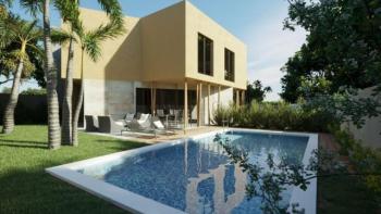 New luxury modern house only 6 kilometers from the sea within a new condo 