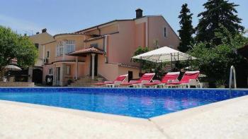 Spacious solid home in Kaštanjer, Pula, 2 km from the sea 