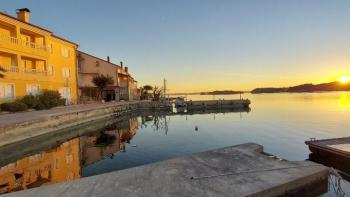 Apartment in Supetarska Draga, Rab island, first line to the sea 