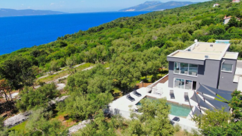 Amazing modern villa in Rabac, Labin, just 500 meters from the sea with fascinating sea views! 